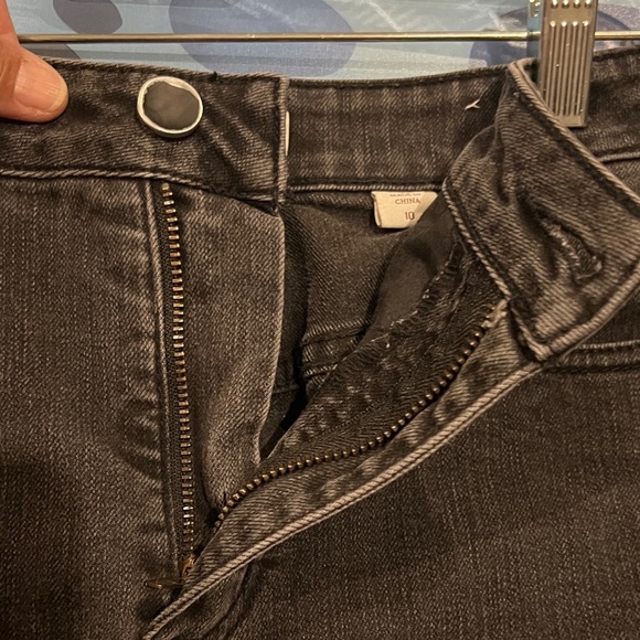 Coldwater Creek Dark Gray Jean Shorts - Picture 12 of 12